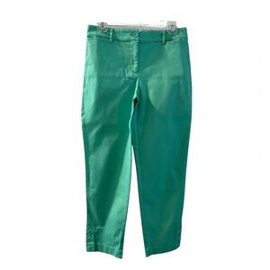 🔥4/$30 
Talbots Size 2 Perfect Crop in Green/Teal. Like New Condition